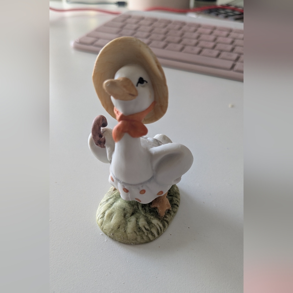 Vintage Lefton China Ceramic Goose Figurine